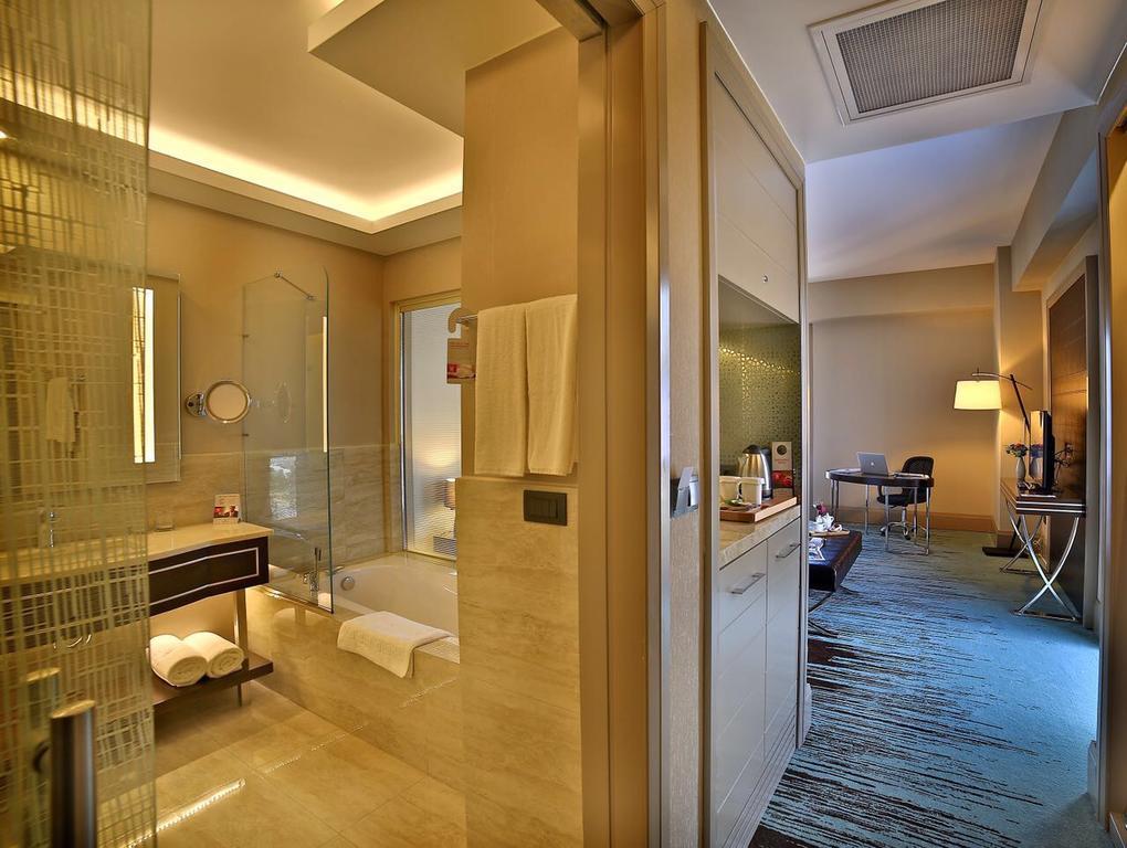 Готель Ramada By Wyndham Іскендерун Екстер'єр фото